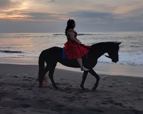 Bali Horse Riding Tour | Tours Riding an Horse in Bali | Bali Golden Tour