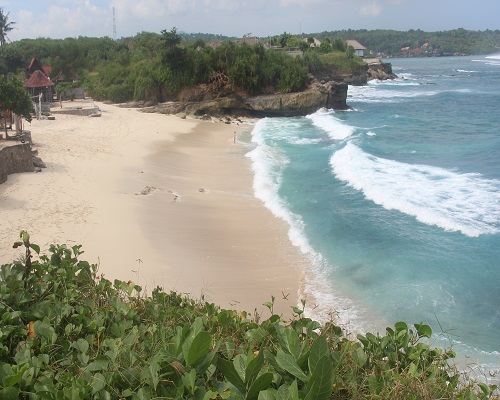 Lembongan Dream Beach | Bali Nusa Penida and Lembongan Tour | Bali Golden Tour
