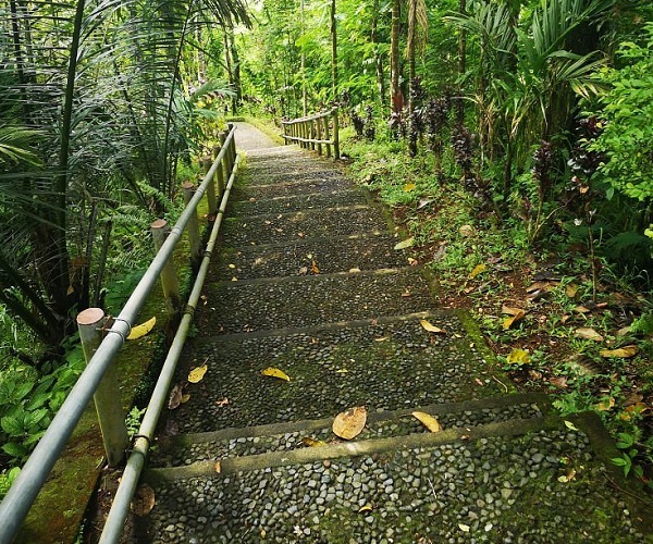 Nungnung Waterfall