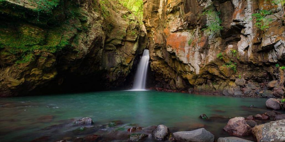 Bali Red Wall Waterfall | Tembok Barak Waterfall | Bali Interest Place | Bali Golden Tour