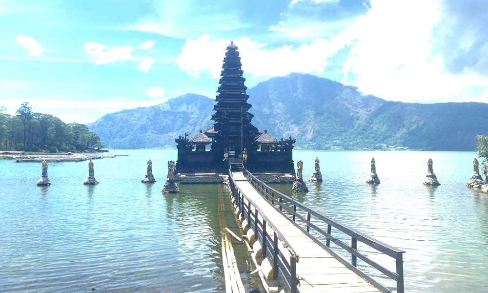 Bali Segara Ulun Danu Batur Temple | Bangli Interest Place to Visit | Bali Golden Tour