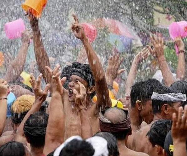 Water War at Suwat Village | Gianyar Places of Interest | Bali Golden Tour