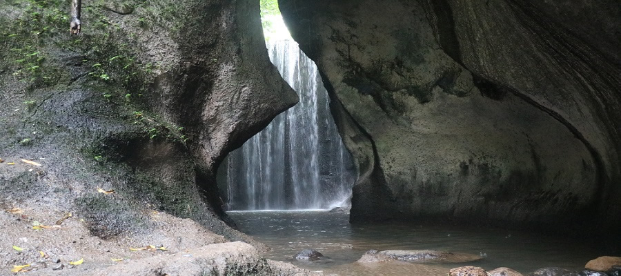 TUKAD CEPUNG WATERFALL | BALI INTEREST PLACE | BALI GOLDEN TOUR